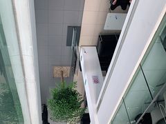 -上海宝宁宝马4S店