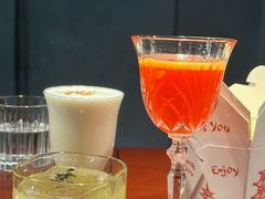 -毛毛虫酒吧