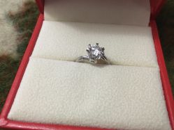 -威德钻石-克拉钻大本营(南京东路店)