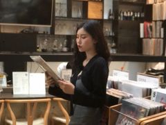 -黑胶星球(华发中城商都店)