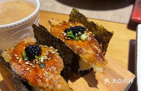 Pan-Seared Foie Gras Sushi Delight