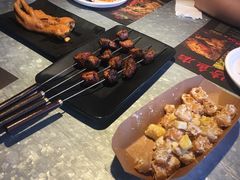 -吞鱼兽麻辣烤鱼(万达店)