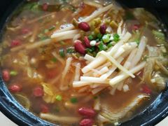 -龙记桂林米粉(财满街店)