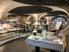 -钟书阁(珍园店)
