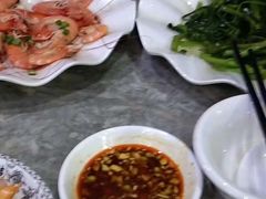 -亚龙湾8号(丁村万人海鲜广场店)