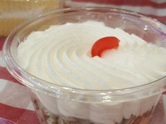 -红宝石·鲜奶小方·海派西点房(丰庄店)