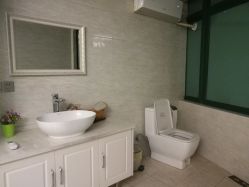 -悦芳庭美肤美体品牌集合店