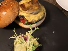 -HIGH FIVE哈福手工汉堡(桂林路店)