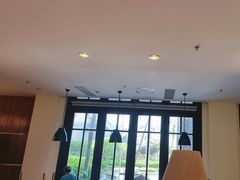 -亚龙湾希尔顿自助餐厅·海鲜·烧烤·沙滩BBQ·现场乐队