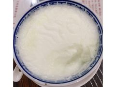 招牌传统双皮奶-周大娘牛乳(旧寨古村总店)