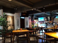 大堂-JINNS锦时 steak&pizza(浸信会礼拜堂旧址店)