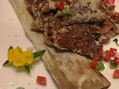 扁担牛肋骨-一澜江宴·江景地标楚菜(江滩公园店)