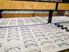 -罗伯特眼镜·蔡司官方授权(罗湖国贸店)