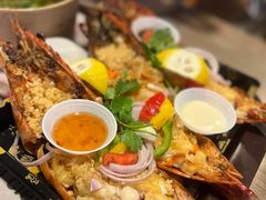 -东海岸人工湖美食村