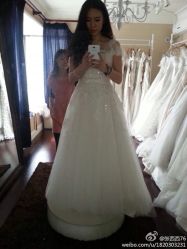 iphone_upload_pic-纯色时光婚纱艺术馆WHITE