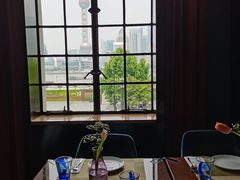 靠窗位-YUE·6·西式融合餐厅(外滩六号店)