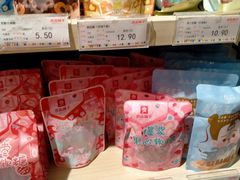 -良品铺子(白云新世界店)