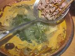 -洱火云南酸菜牛肉火锅(石景山当代商城店)