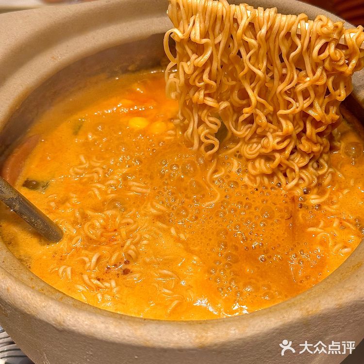 在广州！吃上一顿瓦罐火锅幸福感爆棚！🤤
