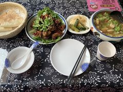 -八两八金·莱芜特色炒鸡(市南漳浦路店)