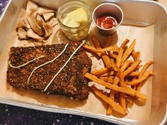 -野草莓自由市场