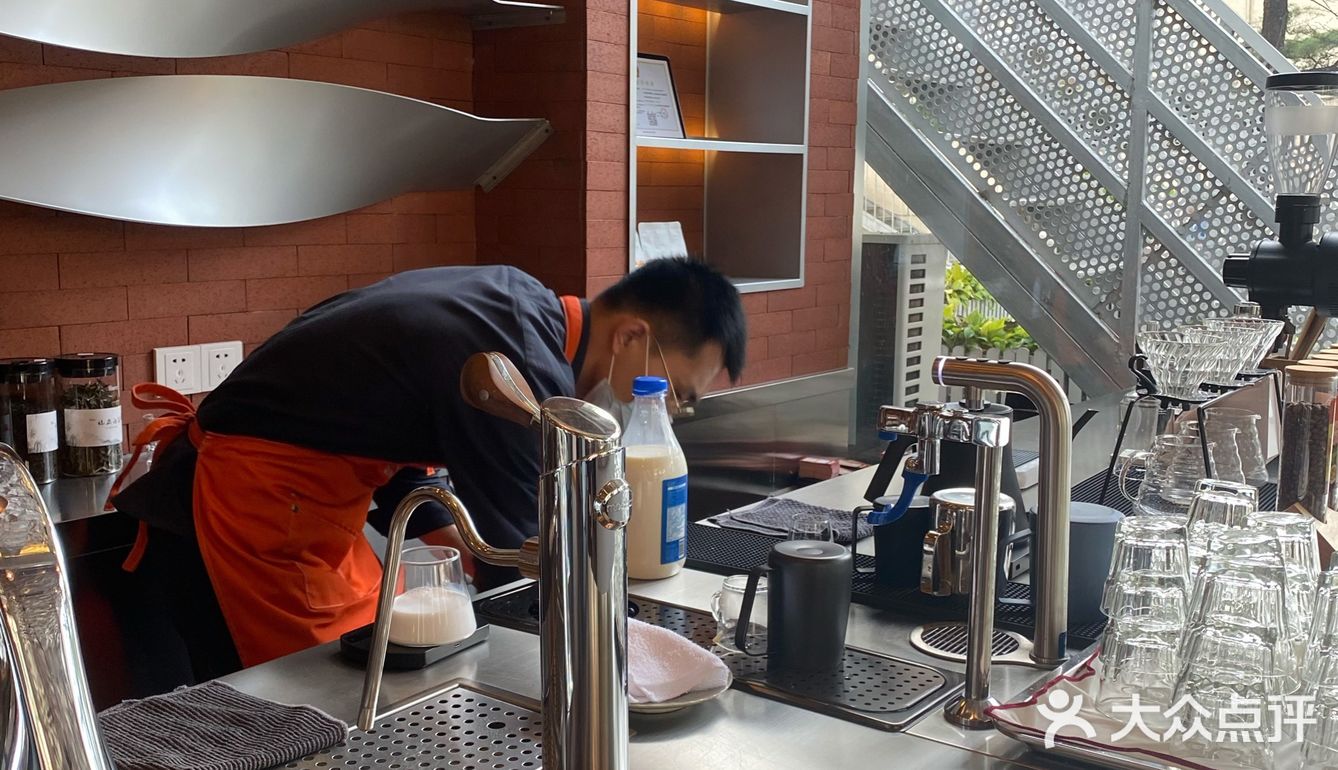 北京探店｜博物馆附近的露台咖啡【晴咖啡】