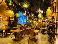 大堂-临界音乐酒馆·小龙虾·江湖菜(华熙LIVE·鱼洞店)