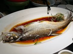 -西湖书堤(平湖八佰伴店)