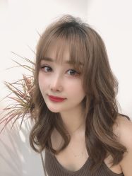 -BULB STUDIO 巴柏明星发型工作室