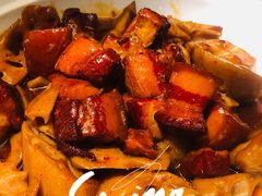 本帮红烧肉百叶结-小河盐帮·私家菜·烤鸭(三元桥·霄云路店)
