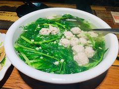 豌豆尖丸子汤-川渝饭店