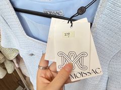 -广州周大福金融中心