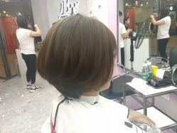 -变画·发型STUDIO
