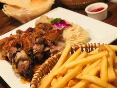 维也纳炸猪块配薯条-宝莱纳啤酒花园餐厅PAULANER BRAUHAUS Nanjing(广州路店)