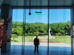 -上海市龙华烈士陵园