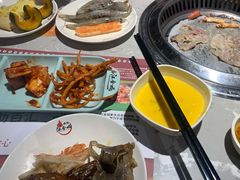 -汉金城海鲜烤肉自助百汇(威海威高广场店)