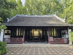 -汇龙潭