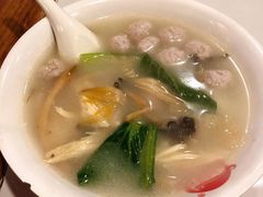 生汆丸子汤-子午路张记肉夹馍(小寨西路店)