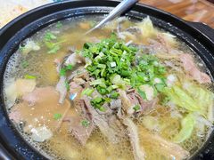 -谢老五跷脚牛肉·非遗传承店