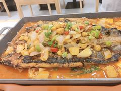 -鸣记脆皮烤鱼·海鲜烤鱼(三八广场店)