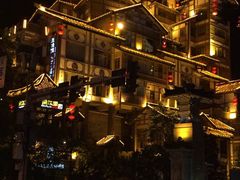 -屋顶顶城市·江景酒店-客房部