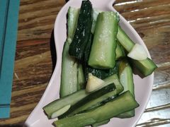 -八月美食小馆(银泰城总店)