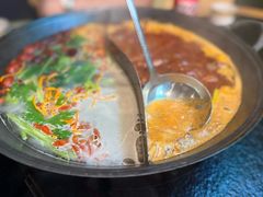 -鹿鸣山草本茶香火锅(园西路店)