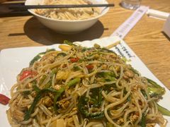 -牛八宝桂林米粉(八里庄店)