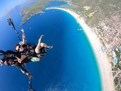 -费特希耶滑翔伞