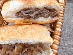 板肠肉火烧-李春秋驴肉火烧总店