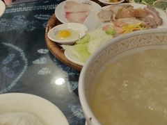 -桥香园云南过桥米线(金马碧鸡店)