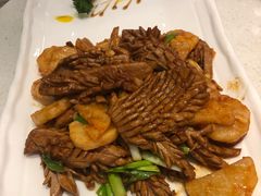 爆炒腰花-闫府私房菜·百年鲁菜(恒隆店)