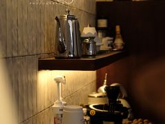 -Café Monson