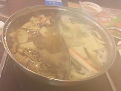 -呷哺呷哺(世贸.工三店)